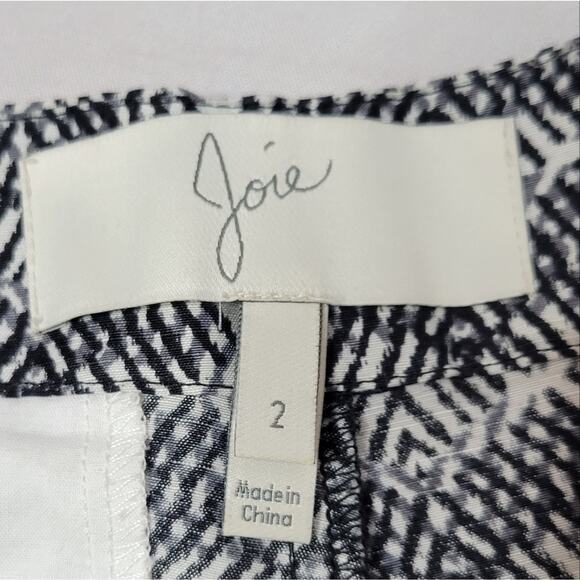 Joie Merci Linen & Silk Blend Black & White Geometric Shorts, size 2 - Picture 4 of 5